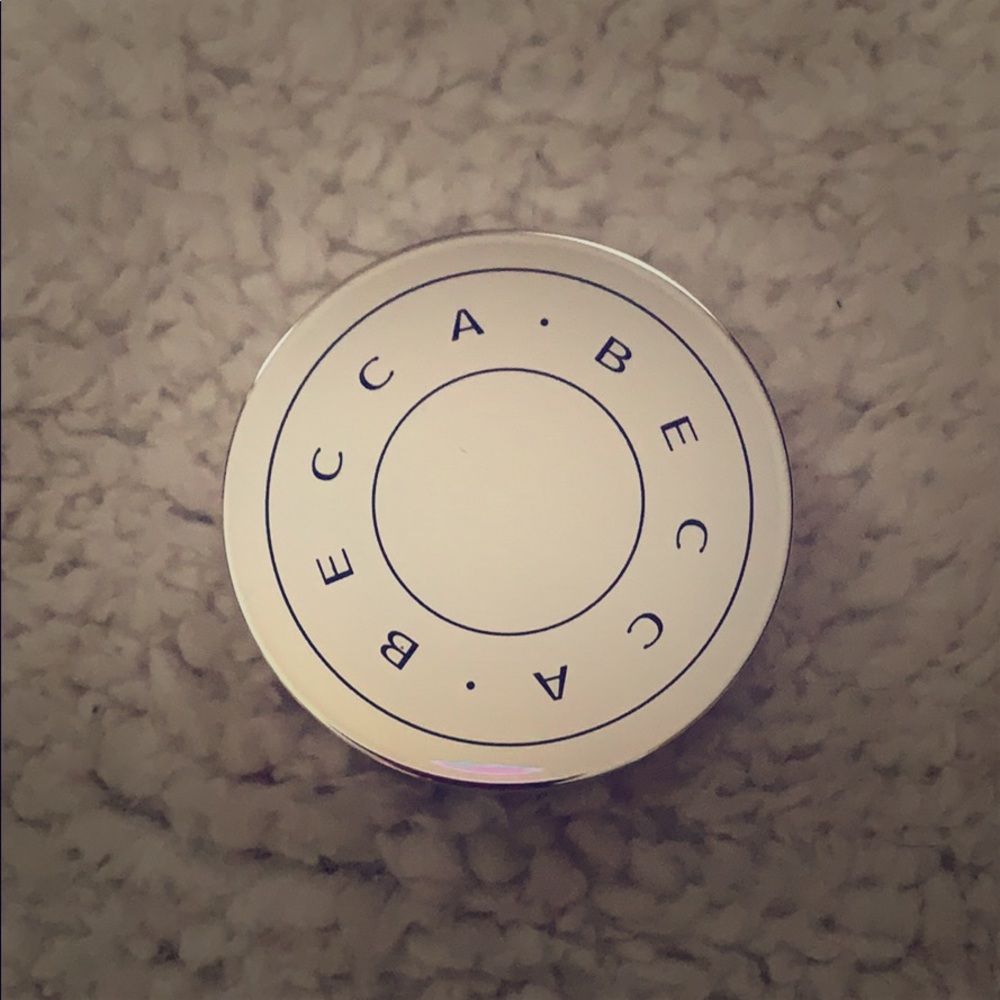Becca Hydra Mist Refresh Powder